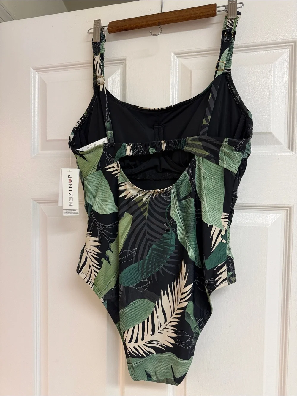 Jantzen stylish one